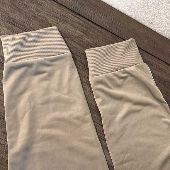 NWT [Puma] 2-Piece Poly Tricot Track Jacket & Joggers Sweatpants Youth M (10/12) - Picture 8 of 12